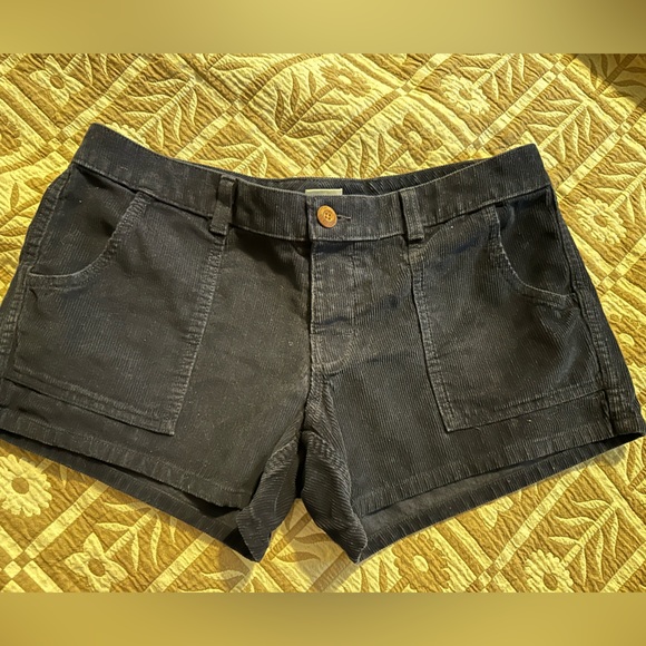 Birdwell Pants - Vintage Birdwell Beach Britches corduroy shorts in a dark navy blue color